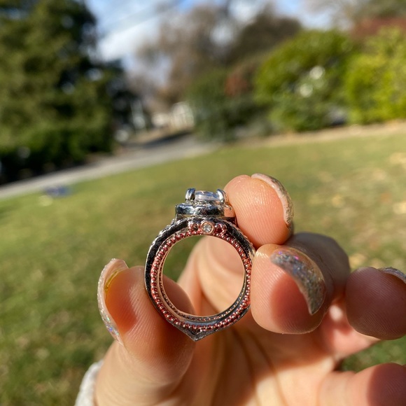 New Beautiful engagement set - Picture 5 of 6